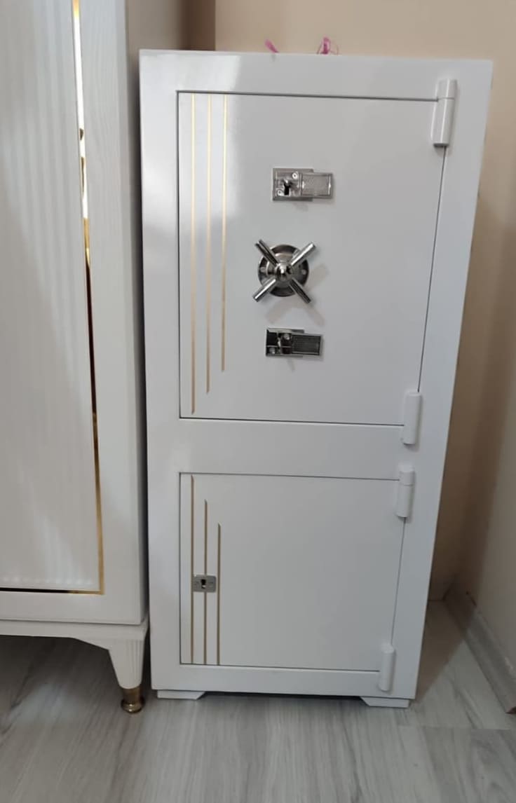 Baki Beyaz 105 cm Çelik Kasa